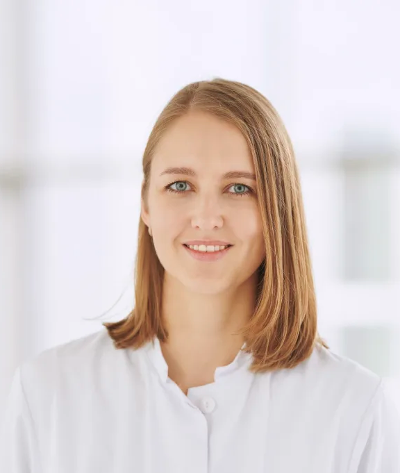 Dr. Elina Calite